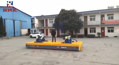 Steering wheel omnidirectional mobile trackless transfer cart