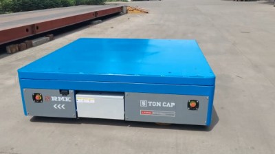 Customized trackless transfer cart