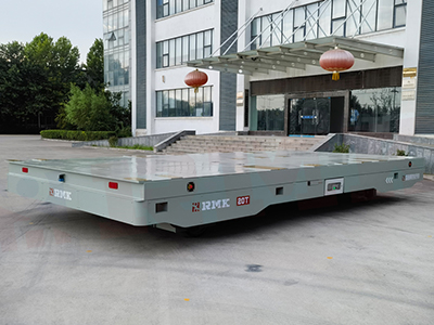 Industrial material handling omnidirectional trackless transfer cart