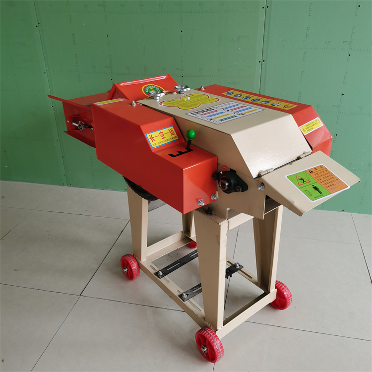 Hay chopper for animal feed