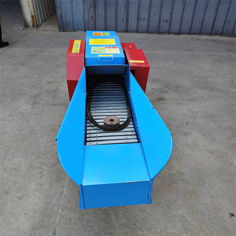 Small silage chopper