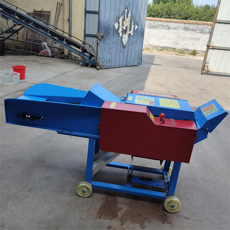 Corn silage chopper machine