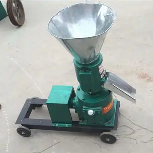 Small feed pellet machine