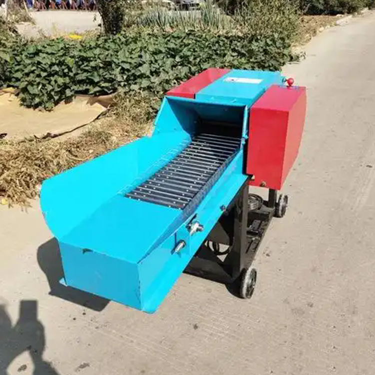 Hay chopping machine