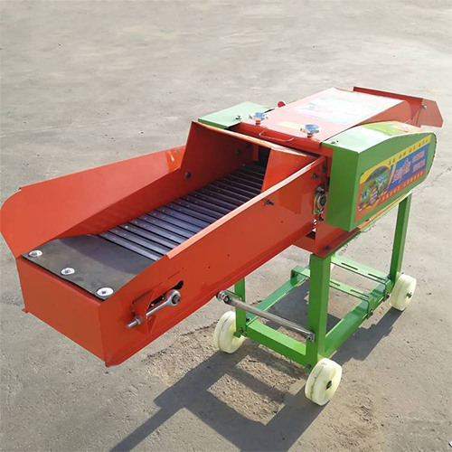 Chaff cutter machine with motor